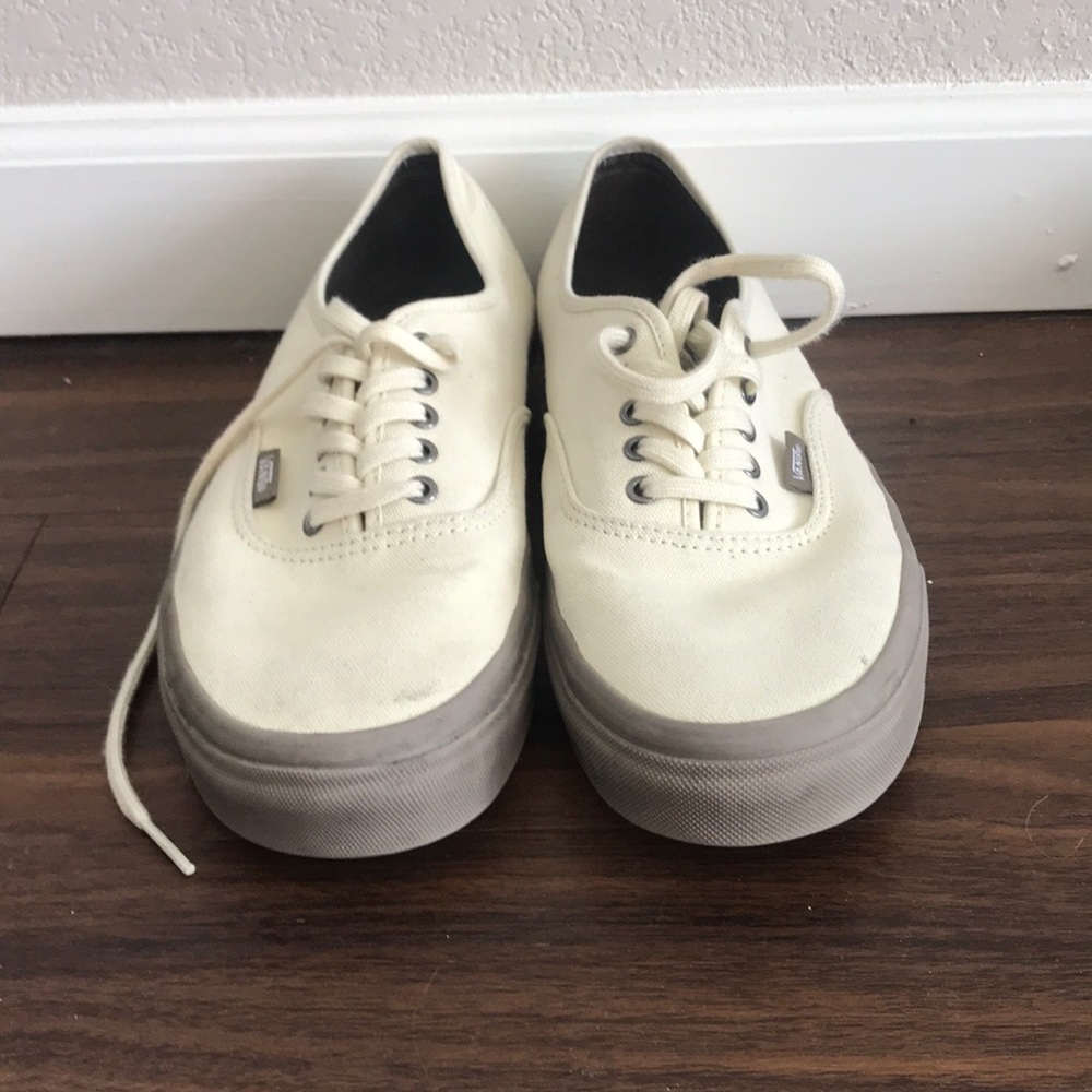 Vans- cream mildly worn